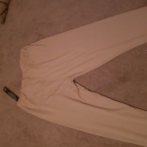 Very soft stretchy leggings